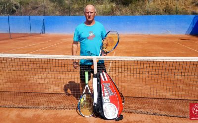 Agustín Murcia renueva su material de tenis Maxpeed