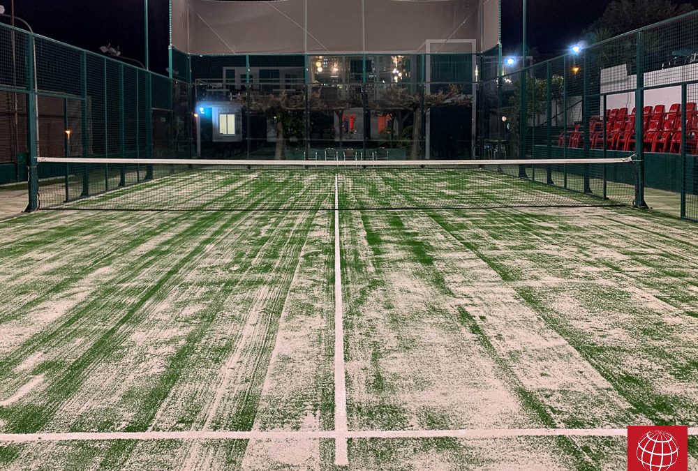 Club de Tenis el Masnou elige el césped exclusivo Poliflex Pro verde de Maxpeed para la renovación de su pista de pádel