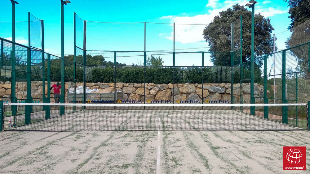 Renovación del césped de la pista de pádel nº4 del Club Tennis Costa Brava