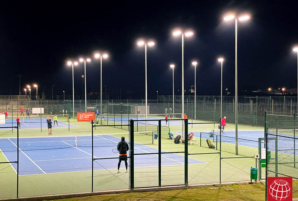 Club Tennis Mollerussa renueva la iluminación sus pistas de tenis con Maxpeed by Enerluxe