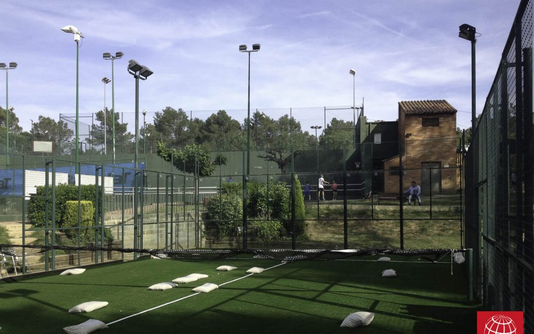 El Club Tennis Natació Sant Cugat renueva el césped de sus pistas de pádel con Poliflex 12/28
