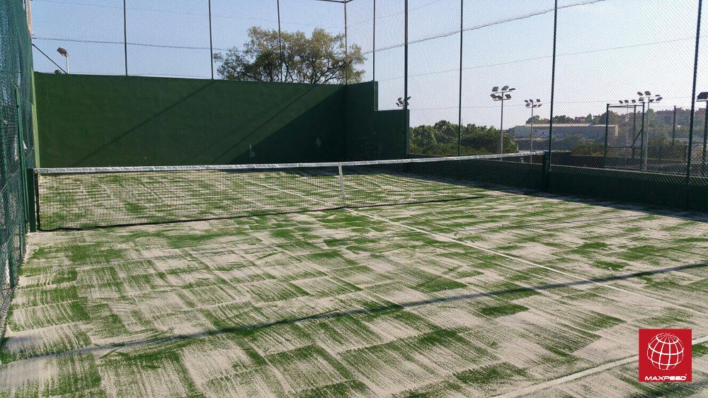 Cambio de césped de pádel en el Club Tennis Barcelona Teià