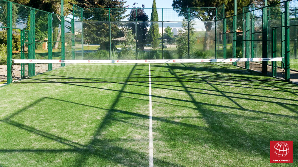 Instalación de nuevo césped en Catalunya Tennis Resort
