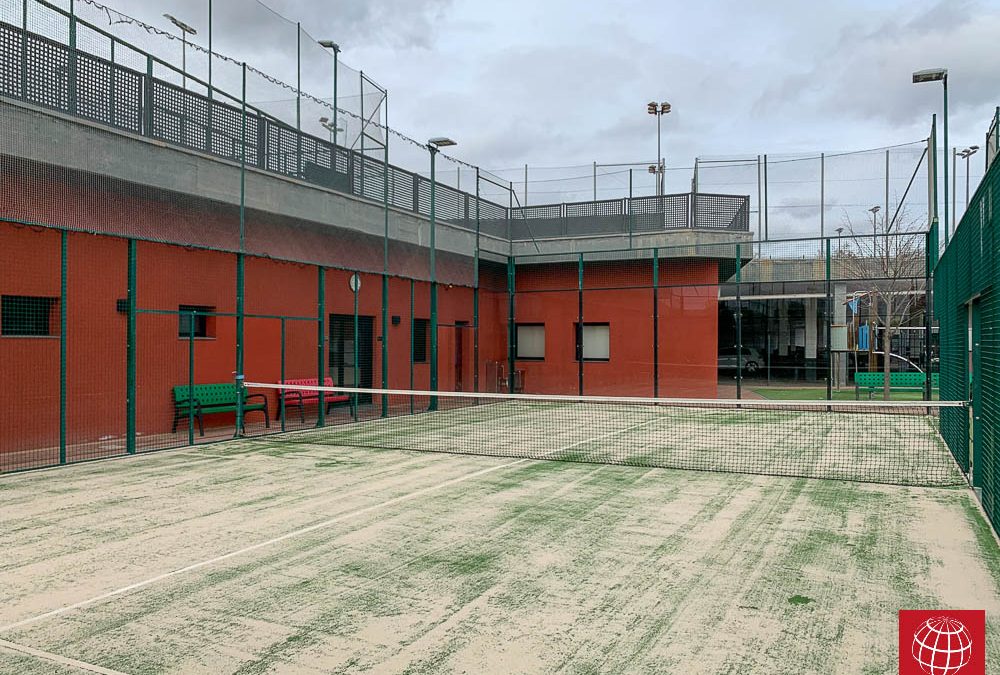 Club Tennis Sabadell confía en Maxpeed para la renovación del césped de su pista de pádel nº4