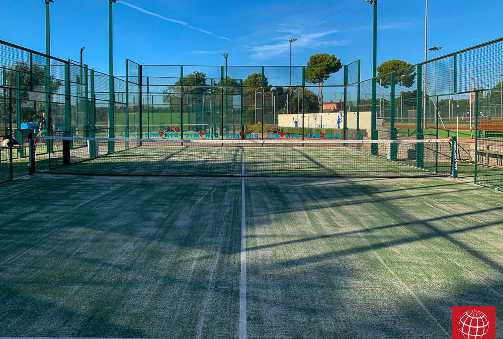 Club Tennis Costa Brava renueva el césped de su pista de pádel nº3