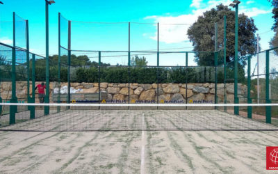 Renovación del césped de la pista de pádel nº4 del Club Tennis Costa Brava
