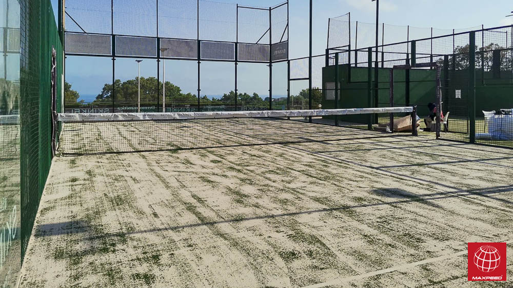 Renovación del césped de tres pistas de pádel del Club Tennis Barcelona-Teià