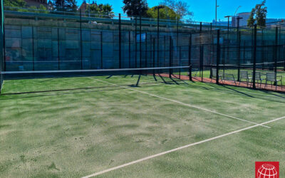 Nuevo césped en la pista de pádel nº 6 del Club Esportiu Hispano Francès