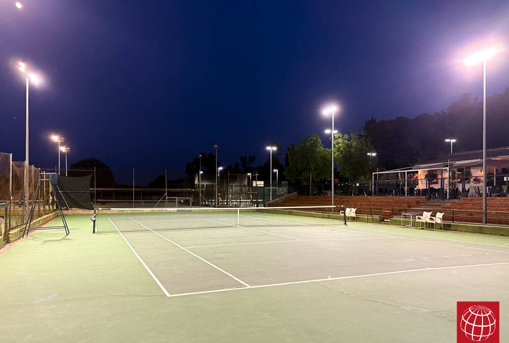 Club Tennis Ribes estrena iluminación LED en su pista de tenis nº 1