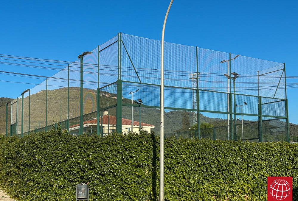 Renovación de las redes de protección de la pista de pádel nº1 del Club Tennis Montblanc